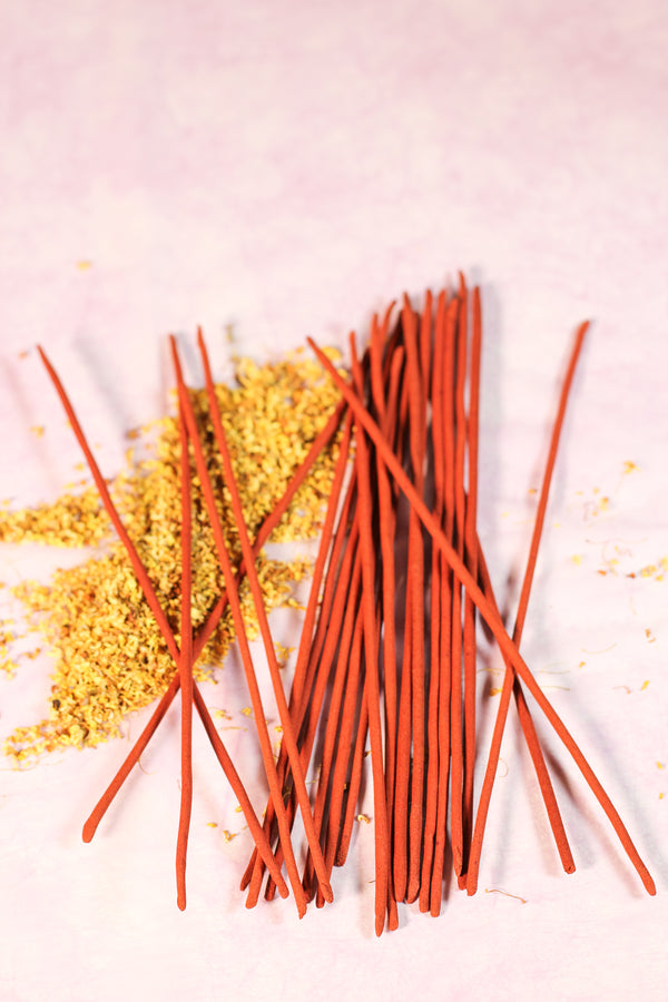 Golden Osmanthus Incense - A Creamy Floral Warmth - Handmade in NL